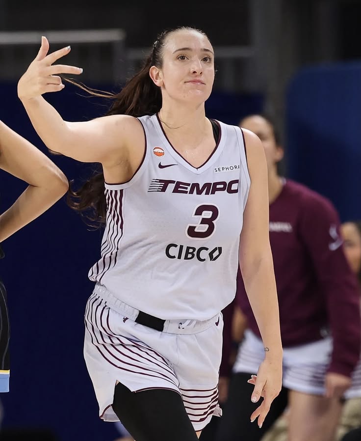 Marina Mabrey 53 pontot szerzett, ezzel beállította a WNBA pontrekordját a Tempo Sparks elleni győzelmében